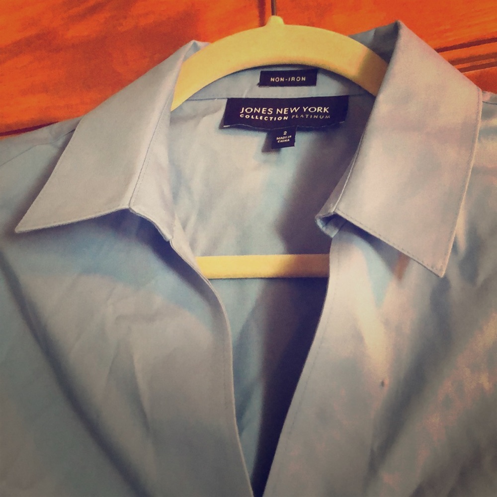 3/$10 Jones New York Collection Non Iron Shirt